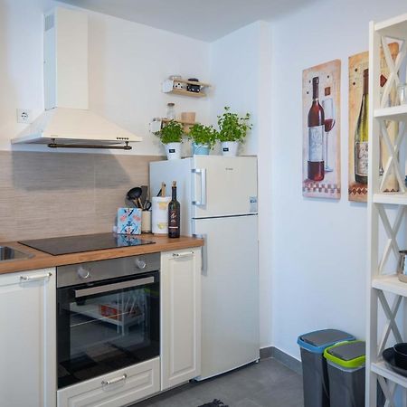 Apartment Montona Pula Extérieur photo