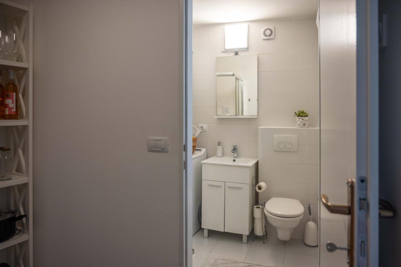 Apartment Montona Pula Extérieur photo